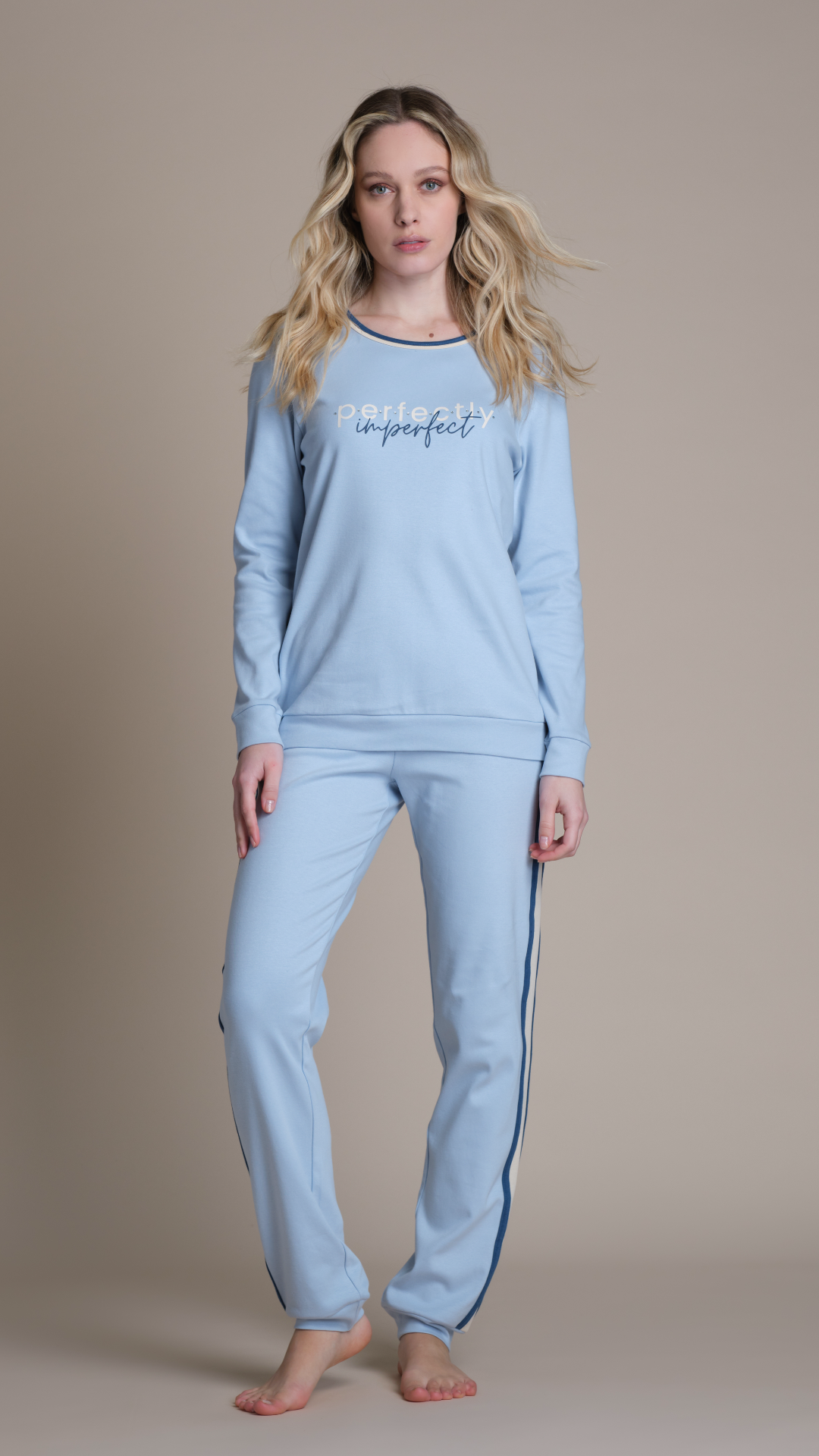 Pigiama invernale in caldo cotone girocollo azzurro Pepita – FR HOME